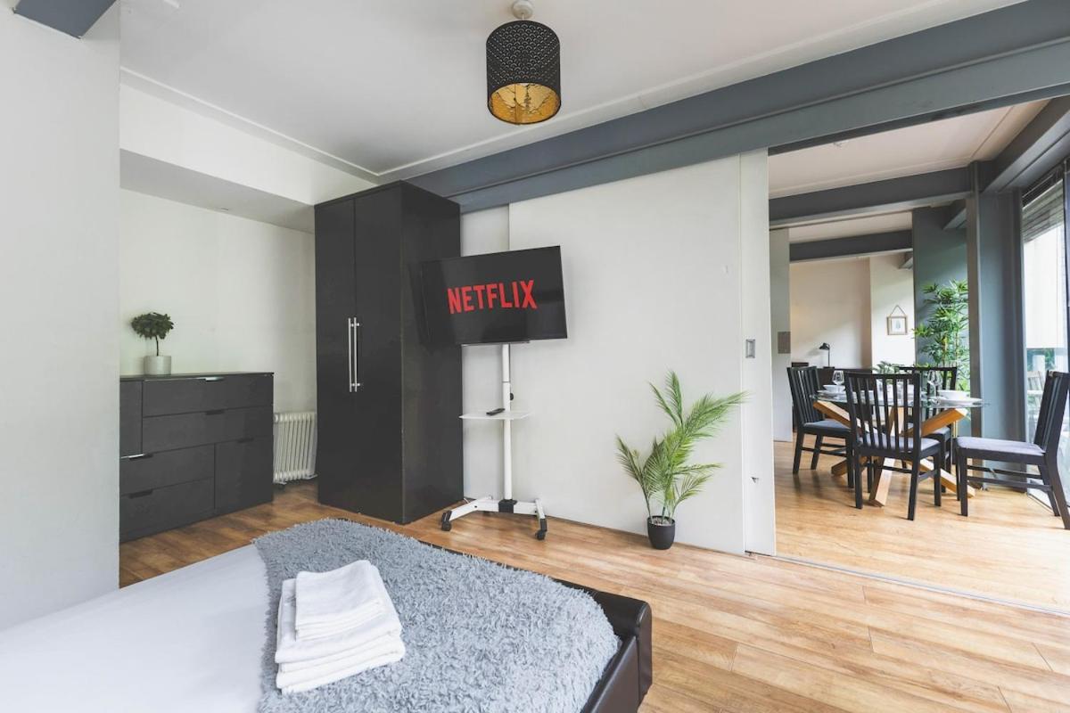2bed Stratford With Easy Access To London, O2, Excel, Parking Nearby Londra