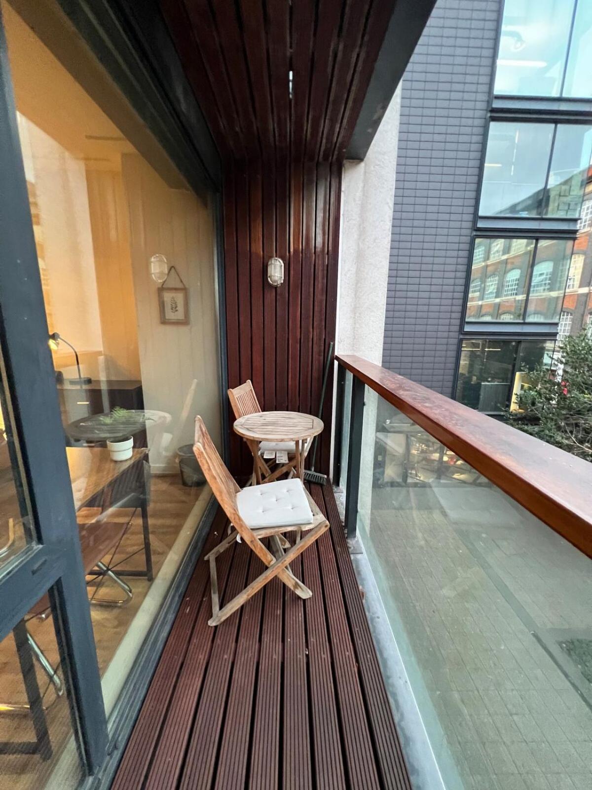 2bed Stratford With Easy Access To London, O2, Excel, Parking Nearby * Londra