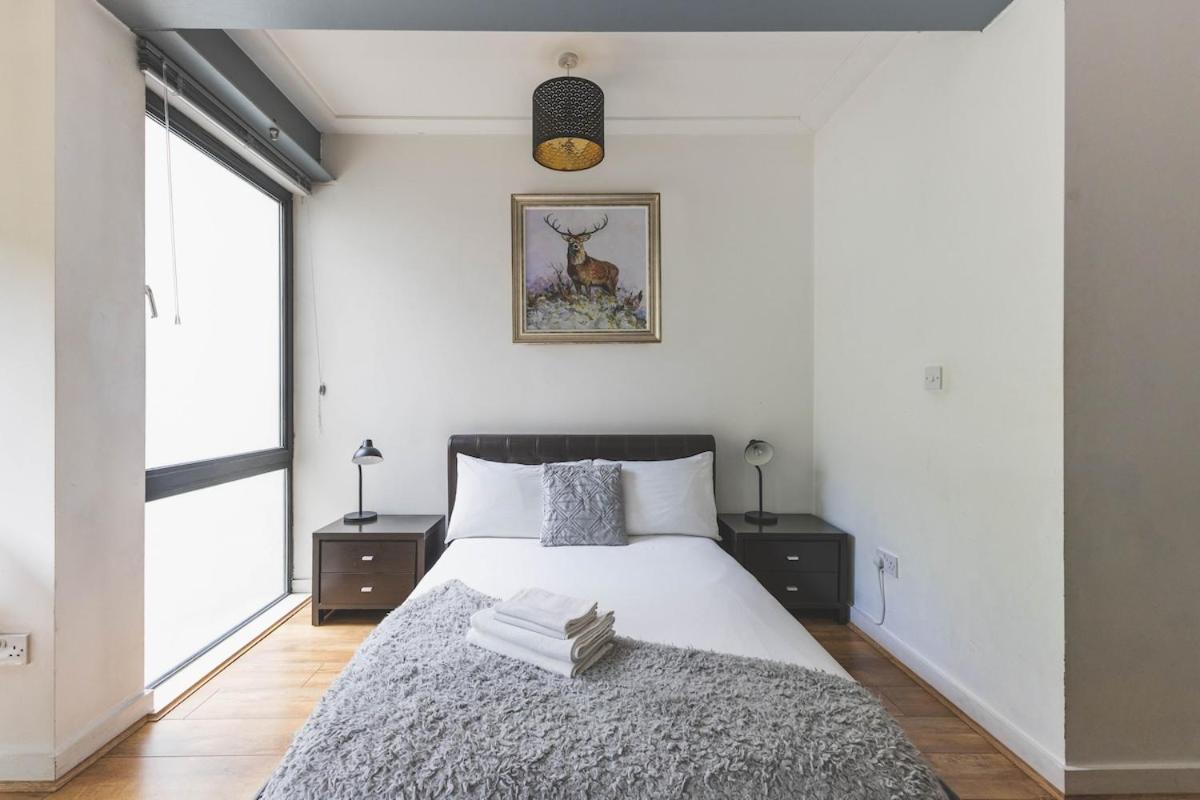2bed Stratford With Easy Access To London, O2, Excel, Parking Nearby Apartament