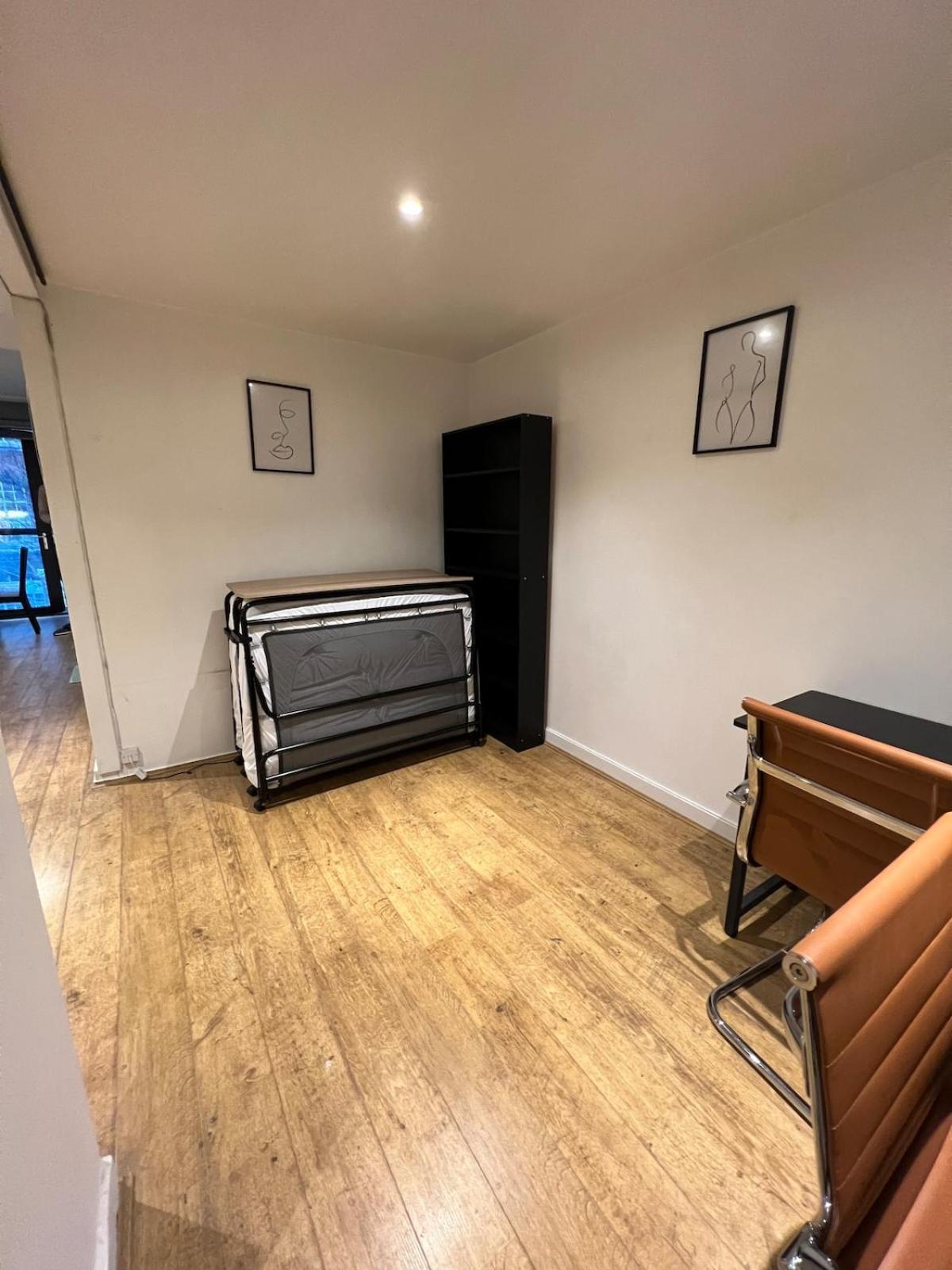 Apartament 2bed Stratford With Easy Access To London, O2, Excel, Parking Nearby
