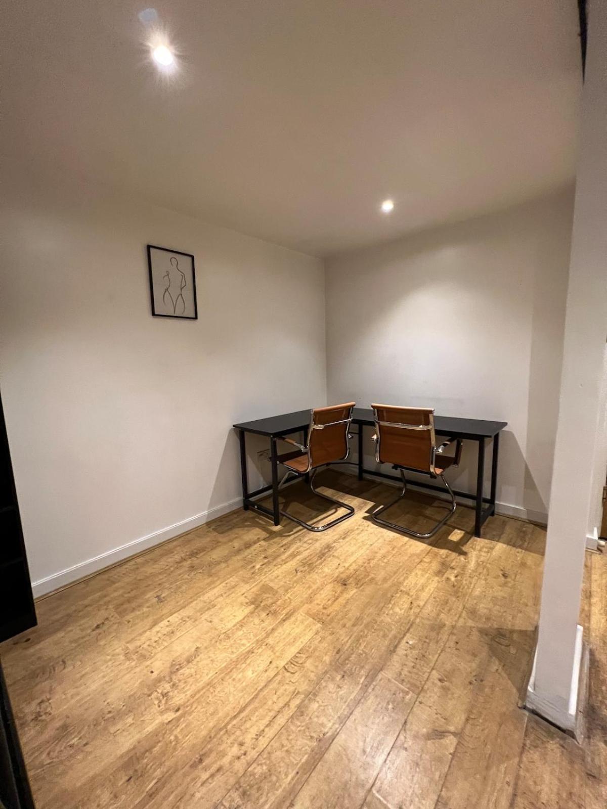 Apartament 2bed Stratford With Easy Access To London, O2, Excel, Parking Nearby Londra