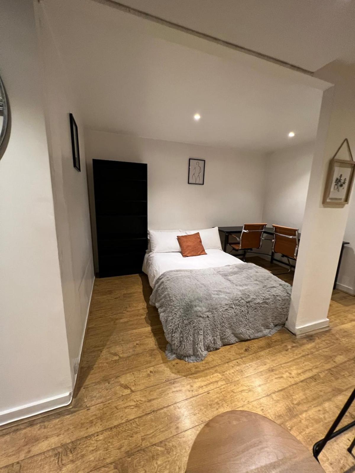 2bed Stratford With Easy Access To London, O2, Excel, Parking Nearby Londra